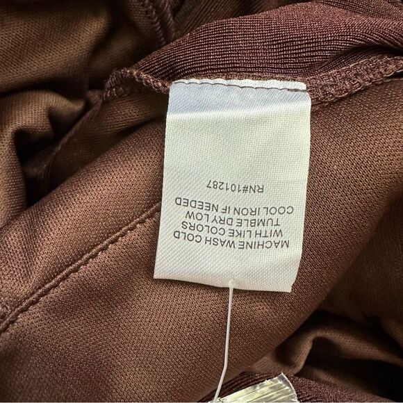 *NWT Alexia Admor Joey Long Sleeve Knit Surplice Jumpsuit in Burgundy Size XS - Picture 9 of 9